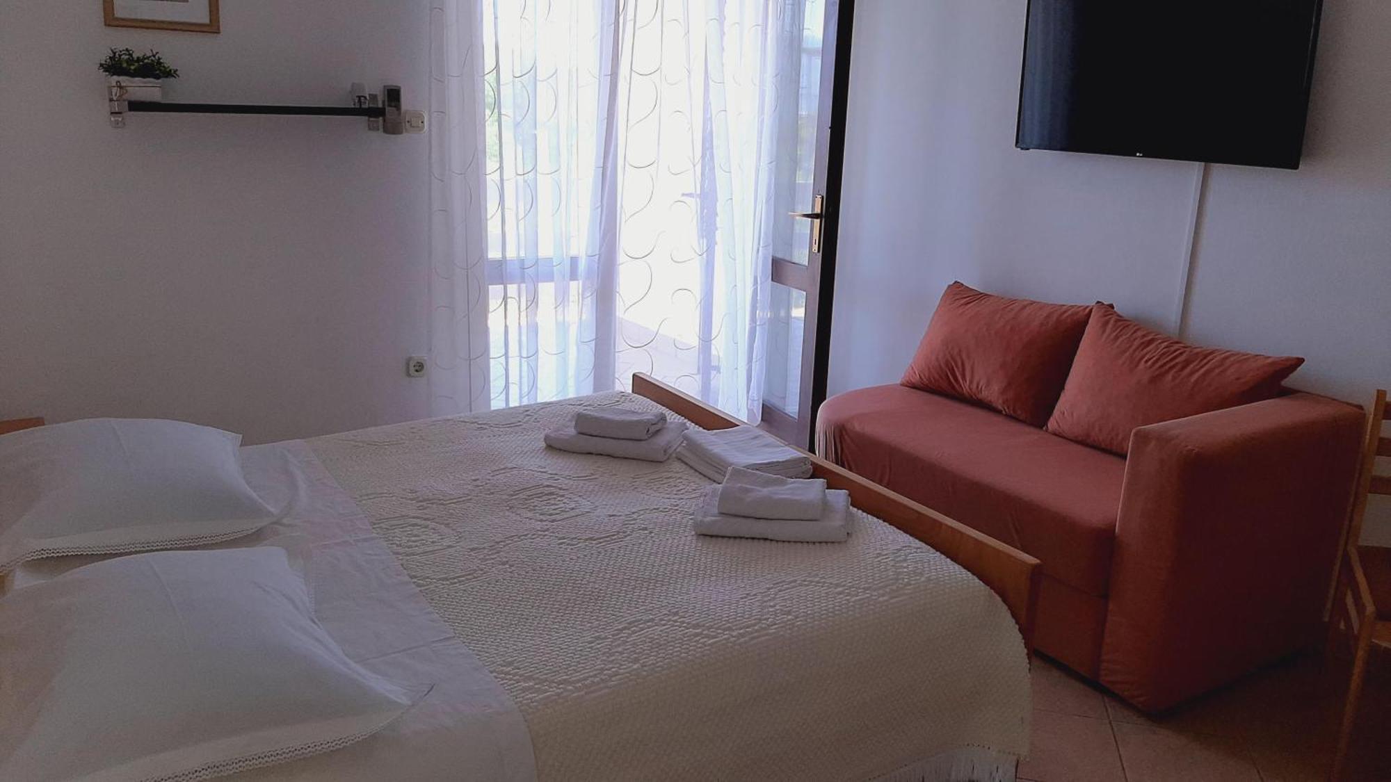 Apartments Ida Sućuraj Eksteriør bilde